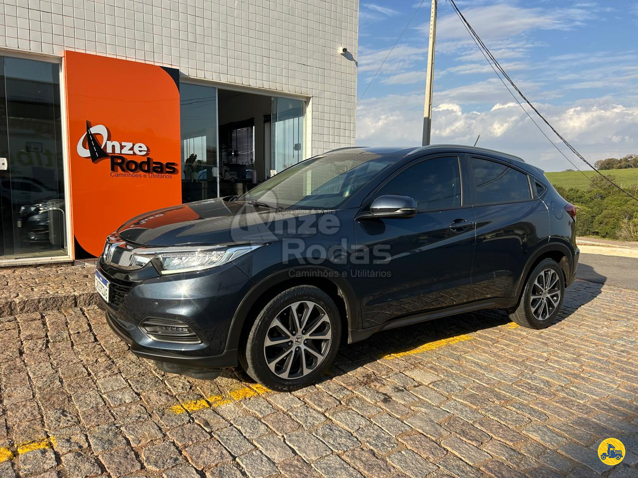 CARRO HONDA HR-V 1.8 EXL Onze Rodas Caminhões e Utilitários ITATIBA SÃO PAULO SP
